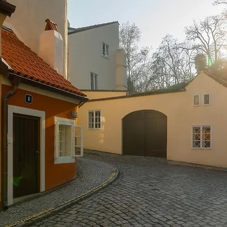 Unique Tiny House Ulita By Castle *