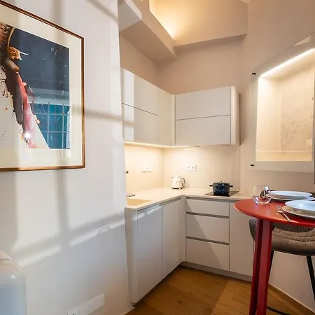 Unique Tiny House Ulita By Castle